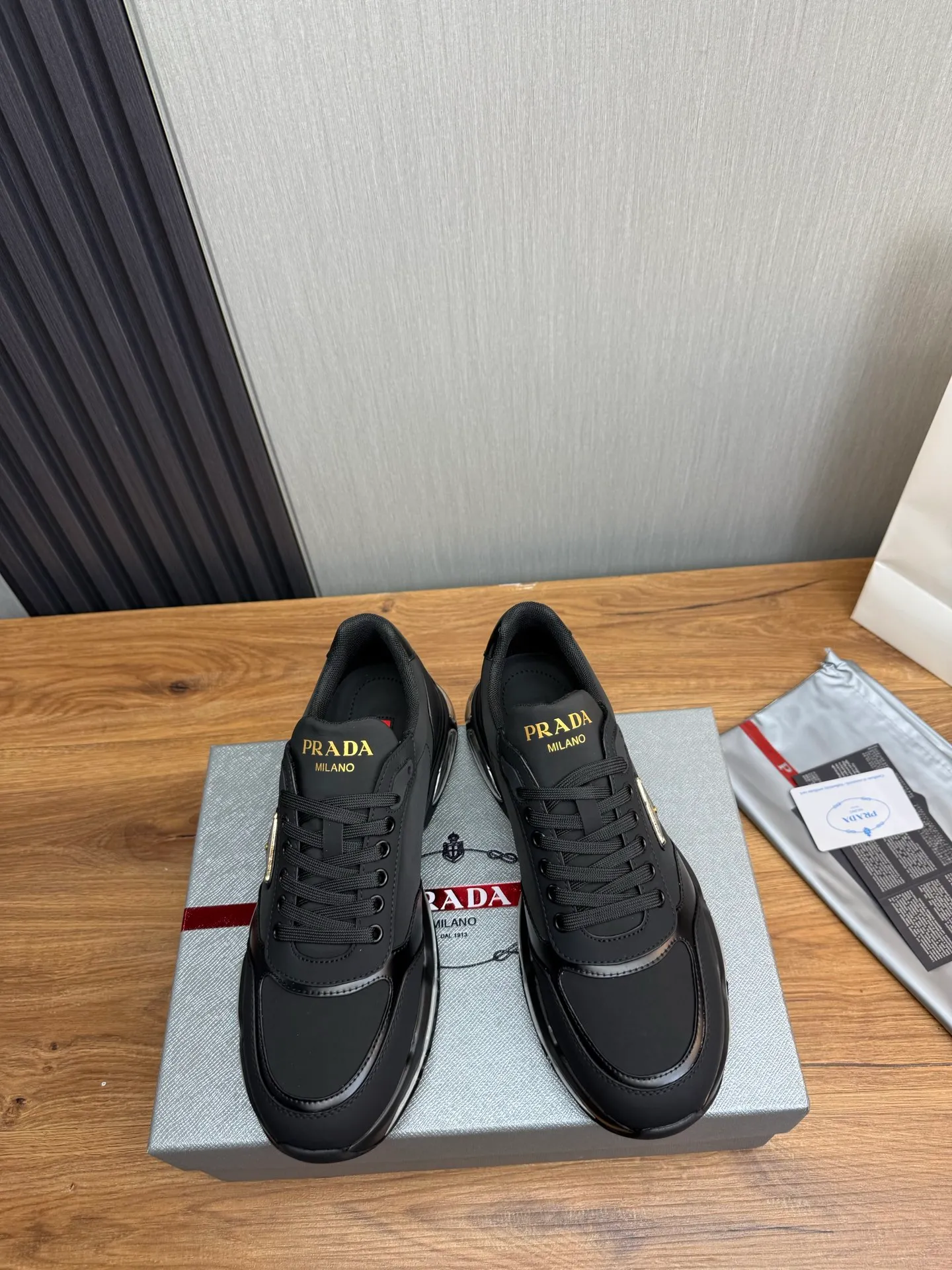 Men's shoes 💰640💰 [PRADA] Men's shoes are popular in the counter, official website is synchronized, 1 high-quality shipment ✔️Original cowhide upper + cowhide lining, 1🆚1 replica, original sole, 38-45 (45 customized, non-refundable)